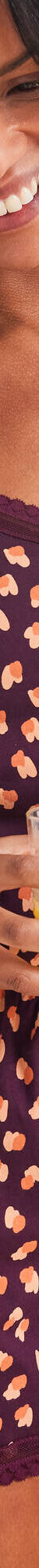 Pyjama short imprimé animalier et dentelle (aubergine) Pyjama short imprimé animalier et dentelle (aubergine)